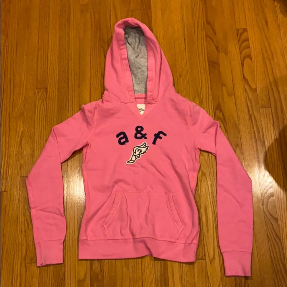 pink hoodie•abercrombie